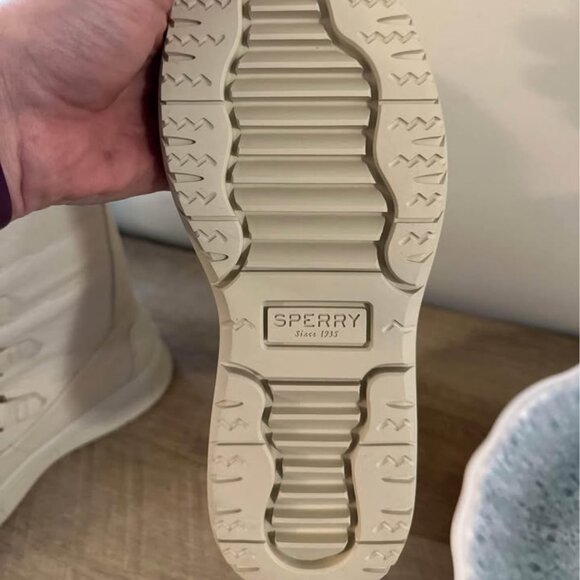 New - Size 9.0- Sperry-- Kittery Women's Winter Snow Boots - Picture 3 of 4